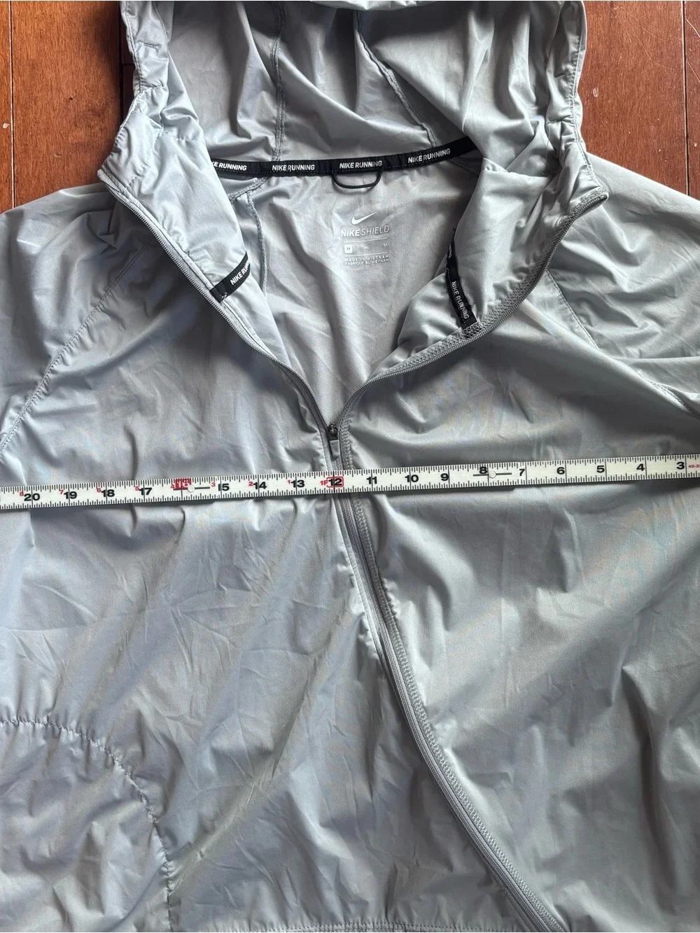 Nike Women's Runway Shield Running Jacket Medium Gray
